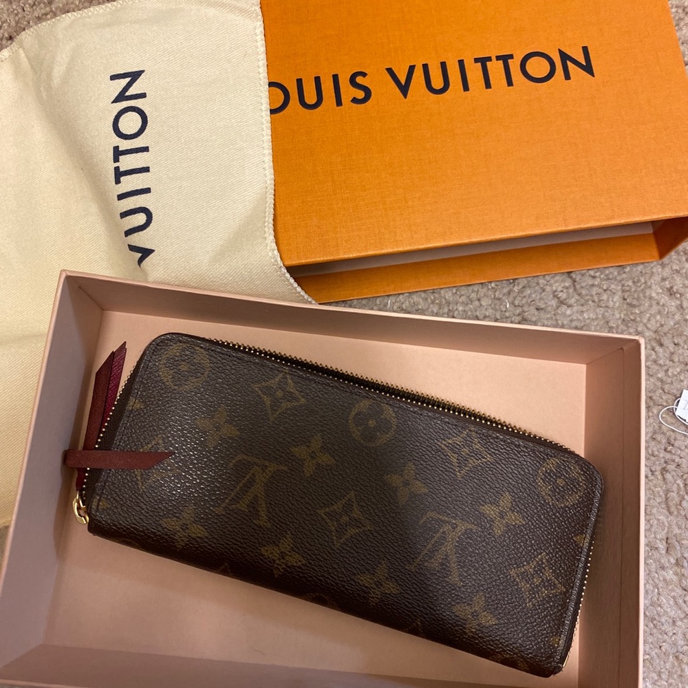 Luis Vuitton Wallet